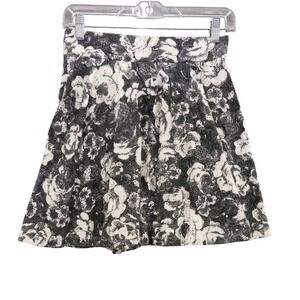 Pins and Needles Urban Outfitters Floral Mini Skirt‎ Black White Print S